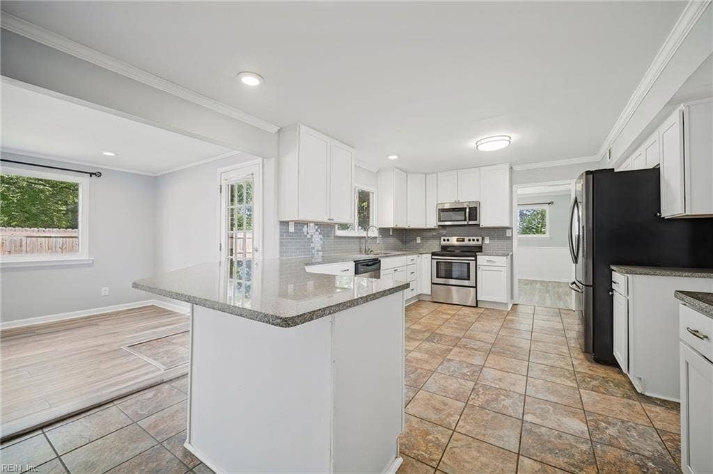 1424 Planting Court, Green Run, Virginia Beach, VA 23453