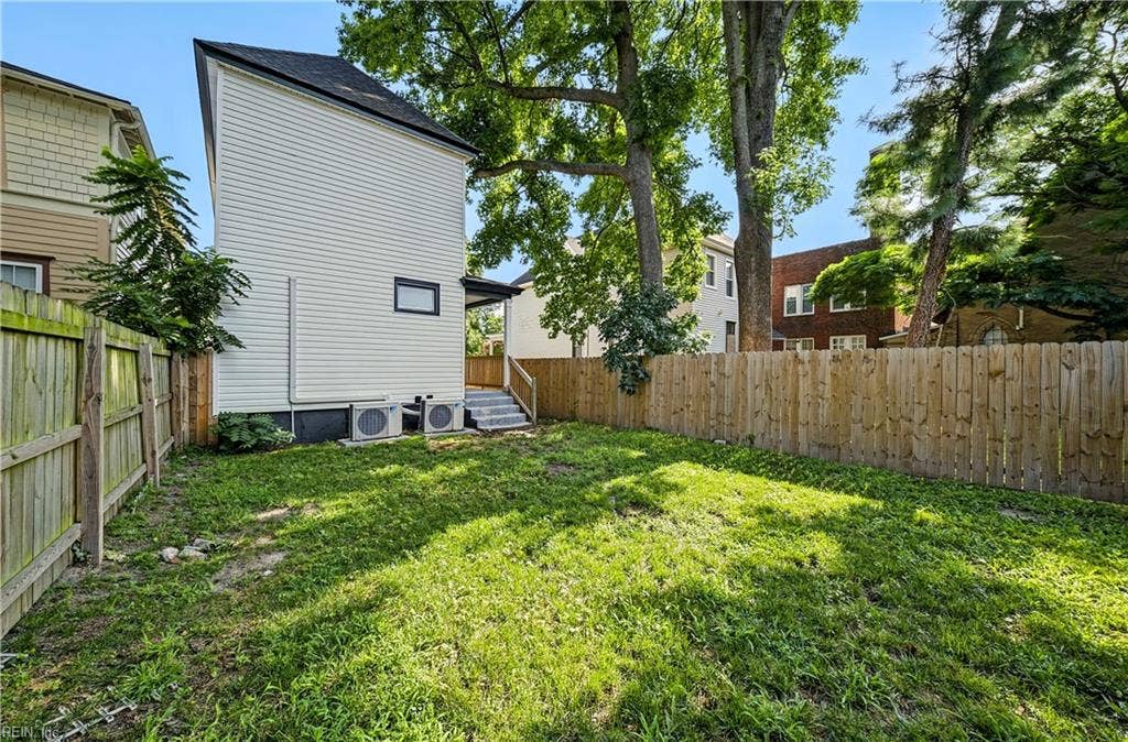 311 W 32nd Street, Norfolk, VA 23508 311 W 32nd Street, Norfolk, VA 23508