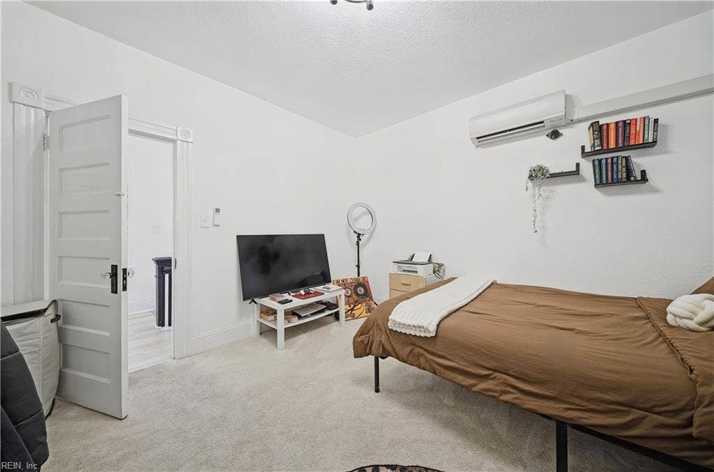 311 W 32nd Street, Norfolk, VA 23508 311 W 32nd Street, Norfolk, VA 23508