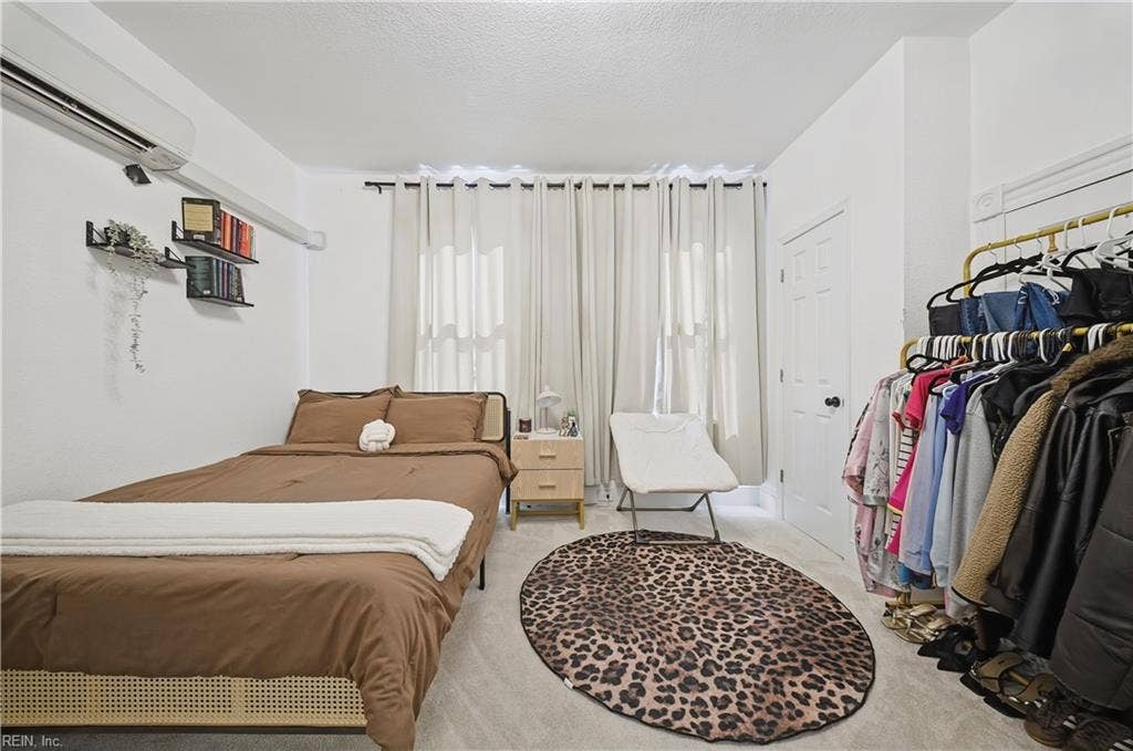 311 W 32nd Street, Norfolk, VA 23508 311 W 32nd Street, Norfolk, VA 23508