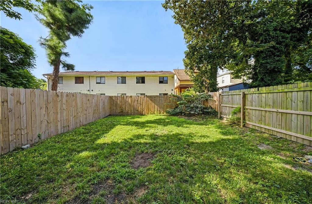 311 W 32nd Street, Norfolk, VA 23508 311 W 32nd Street, Norfolk, VA 23508