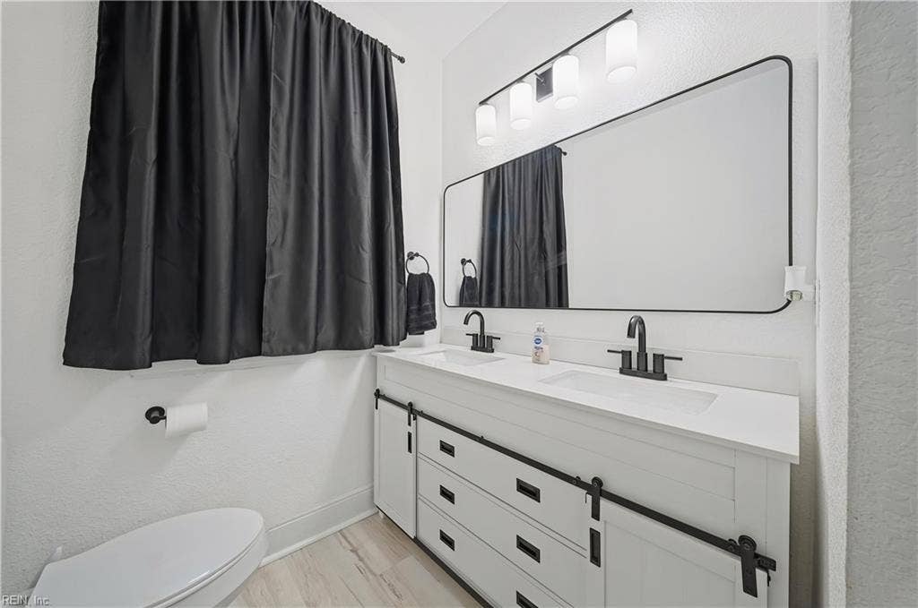 311 W 32nd Street, Norfolk, VA 23508 311 W 32nd Street, Norfolk, VA 23508