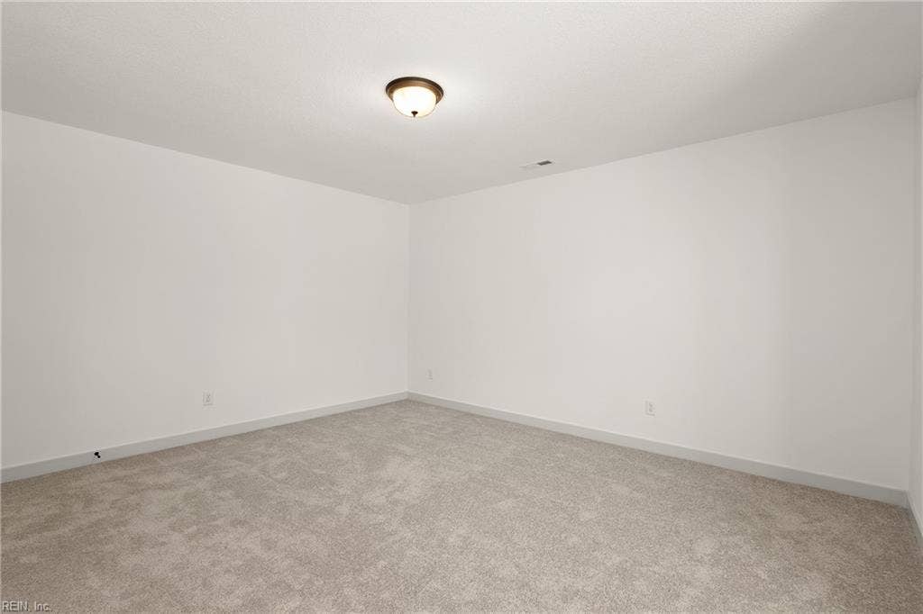 You will find 3 secondary bedrooms, an Office, and a Loft on the 2nd floor.Each secondary bedroom offers carpeting, overhead lighting, and a closet.