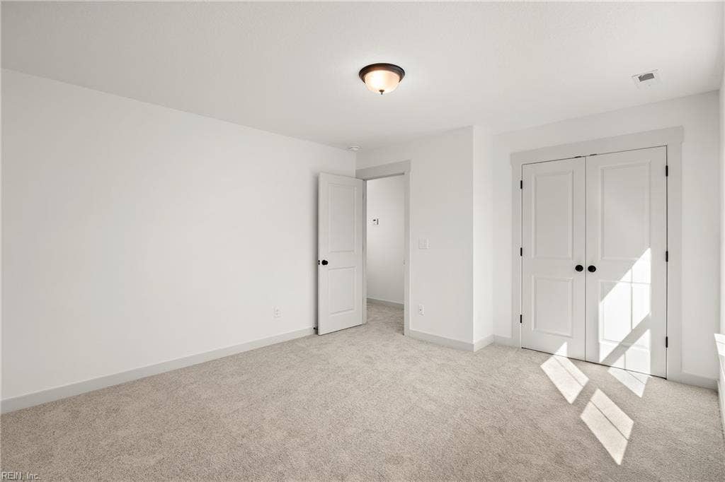 You will find 3 secondary bedrooms, an Office, and a Loft on the 2nd floor.Each secondary bedroom offers carpeting, overhead lighting, and a closet.