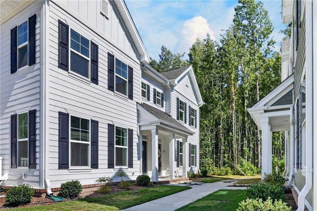 Welcome Home - New construction loaded with charm