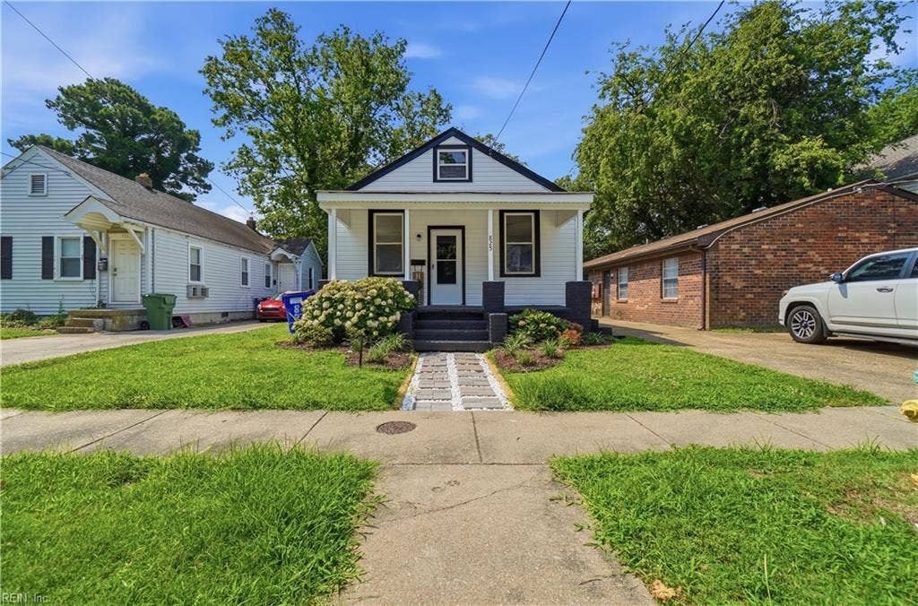 Refinished exterior and landscapingSome Photos AI enhanced OR Virtually Staged