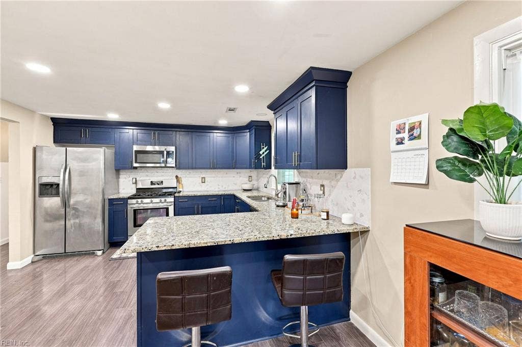 1041 Dulcie Avenue, Virginia Beach, VA 23455 1041 Dulcie Avenue, Virginia Beach, VA 23455