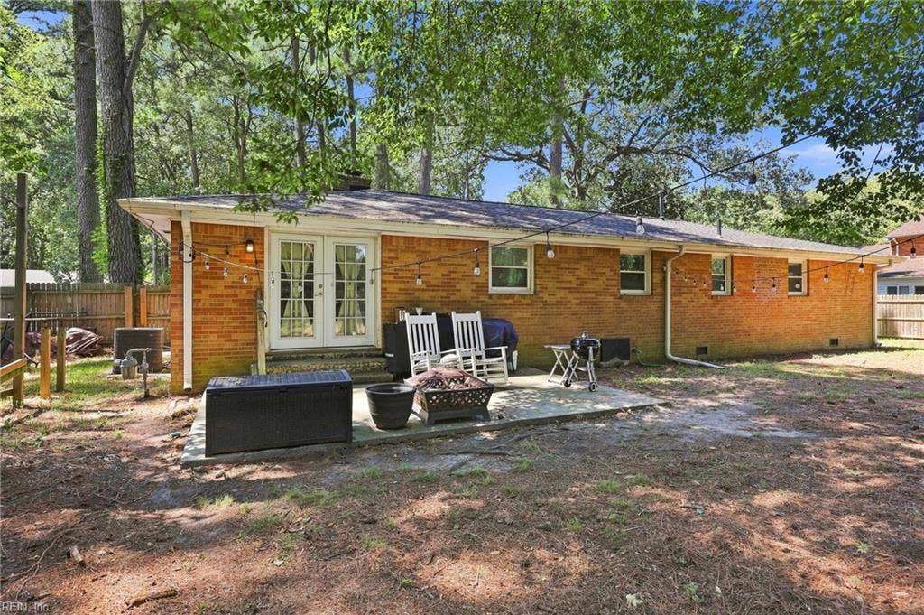 1041 Dulcie Avenue, Virginia Beach, VA 23455 1041 Dulcie Avenue, Virginia Beach, VA 23455