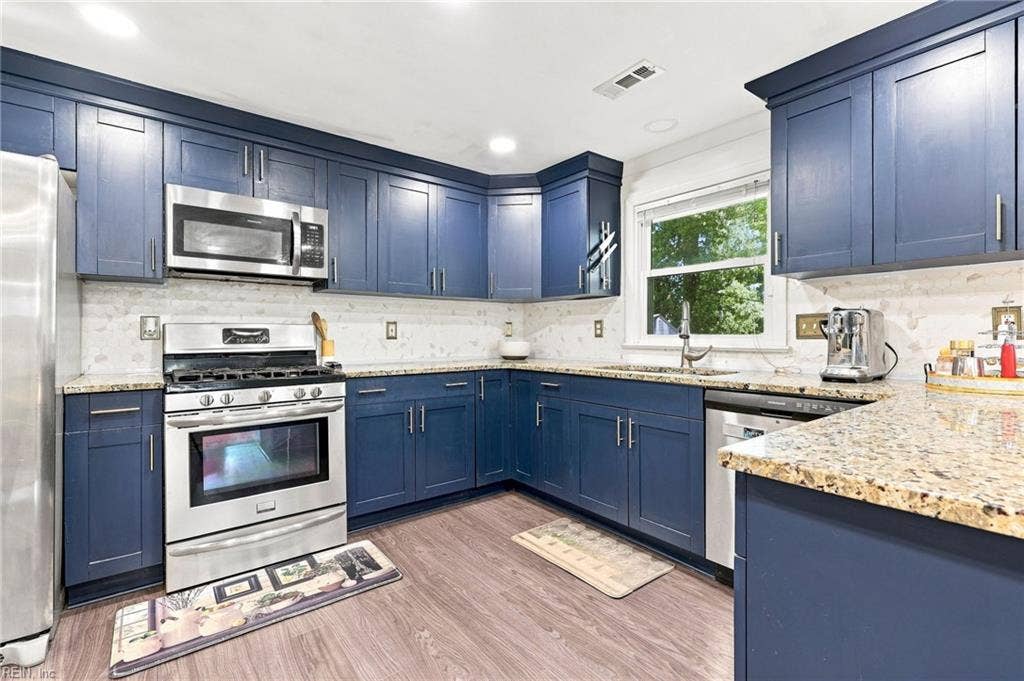 1041 Dulcie Avenue, Virginia Beach, VA 23455 1041 Dulcie Avenue, Virginia Beach, VA 23455