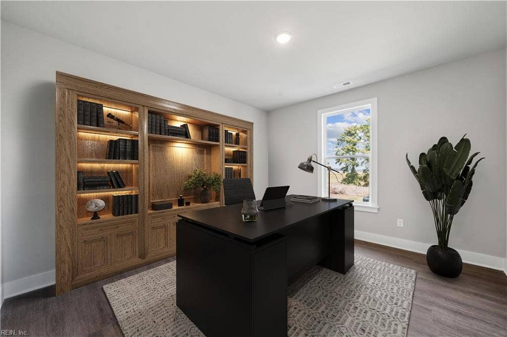 122 Getty Road, River Highlands, Suffolk, VA 23434 Flex Room/Study