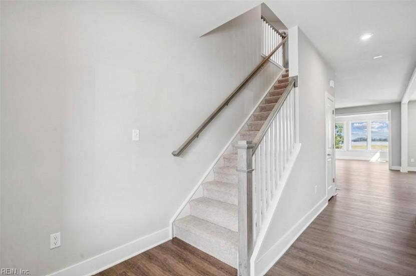 122 Getty Road, River Highlands, Suffolk, VA 23434 Foyer