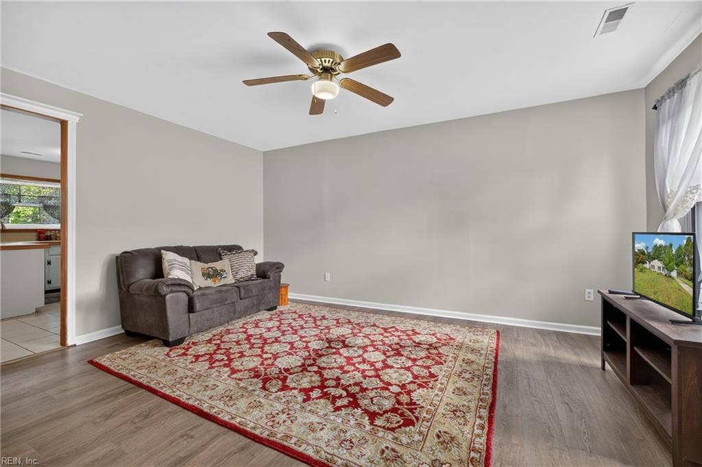 17 Stoneybrook Lane, Stoneybrook Estate, Newport News, VA 23608 17 Stoneybrook Lane, Stoneybrook Estate, Newport News, VA 23608