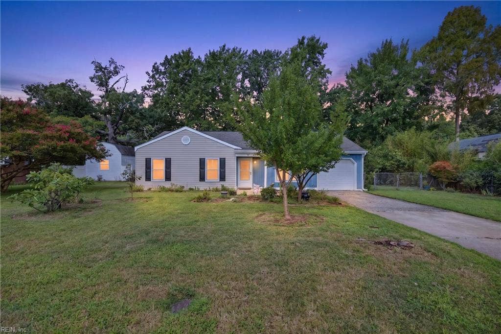 17 Stoneybrook Lane, Stoneybrook Estate, Newport News, VA 23608 17 Stoneybrook Lane, Stoneybrook Estate, Newport News, VA 23608