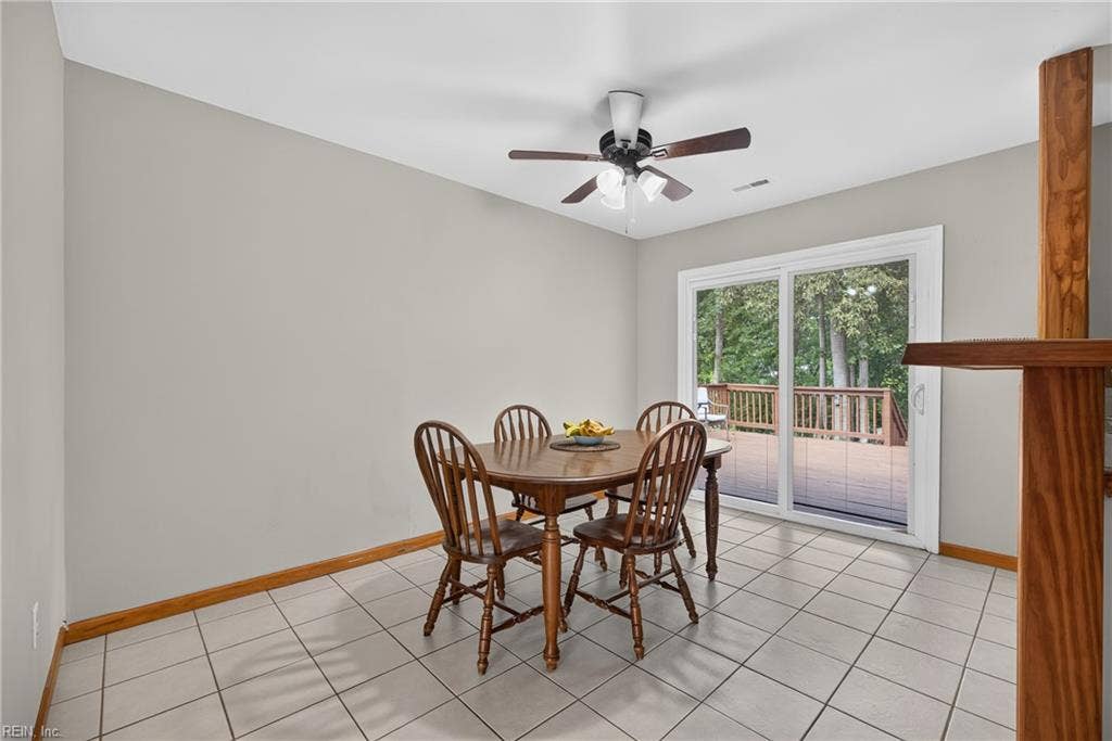 17 Stoneybrook Lane, Stoneybrook Estate, Newport News, VA 23608 17 Stoneybrook Lane, Stoneybrook Estate, Newport News, VA 23608