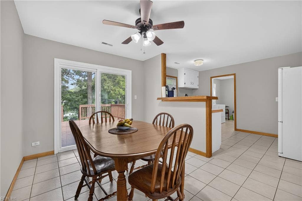17 Stoneybrook Lane, Stoneybrook Estate, Newport News, VA 23608 17 Stoneybrook Lane, Stoneybrook Estate, Newport News, VA 23608