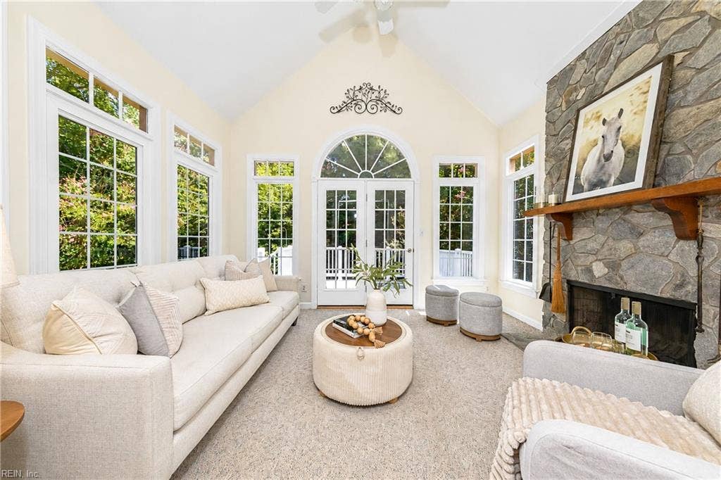 Vaulted Ceiling in Sunroom