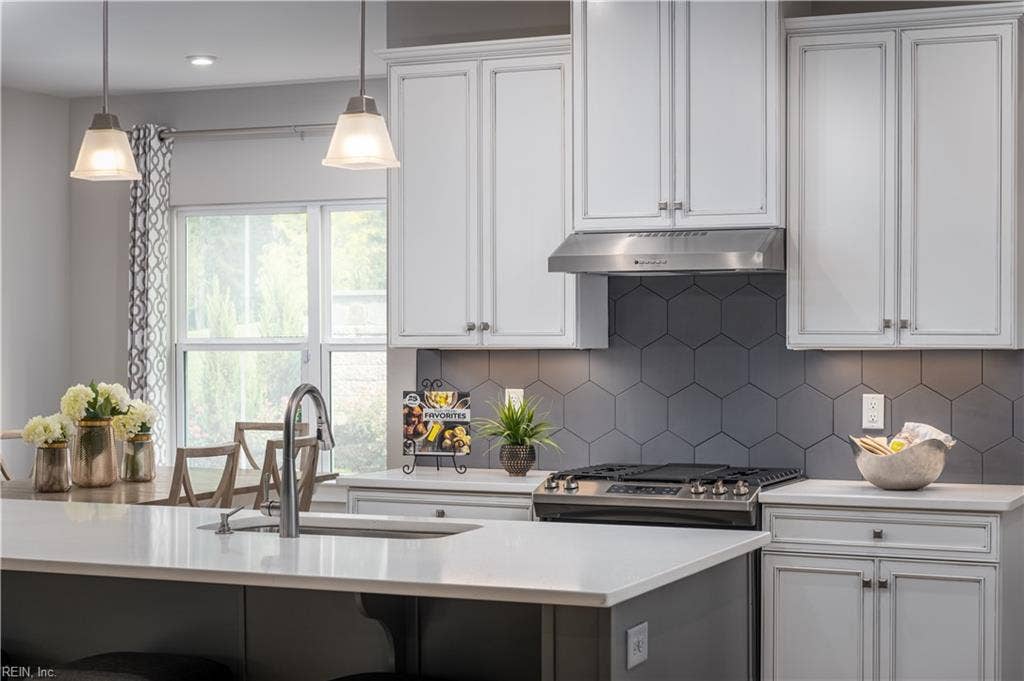 7120 Holiday Lane, Toano, VA 23168 7120 Holiday Lane, Toano, VA 23168