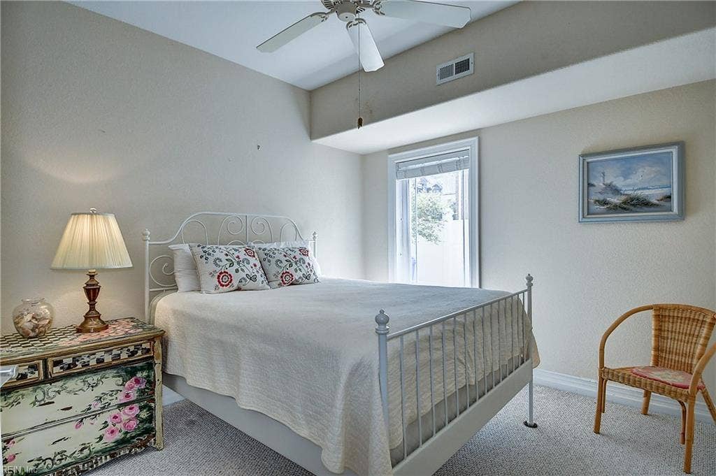 5512 Holly Road, North End, Virginia Beach, VA 23451 5512 Holly Road, North End, Virginia Beach, VA 23451