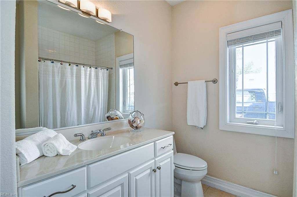 5512 Holly Road, North End, Virginia Beach, VA 23451 5512 Holly Road, North End, Virginia Beach, VA 23451