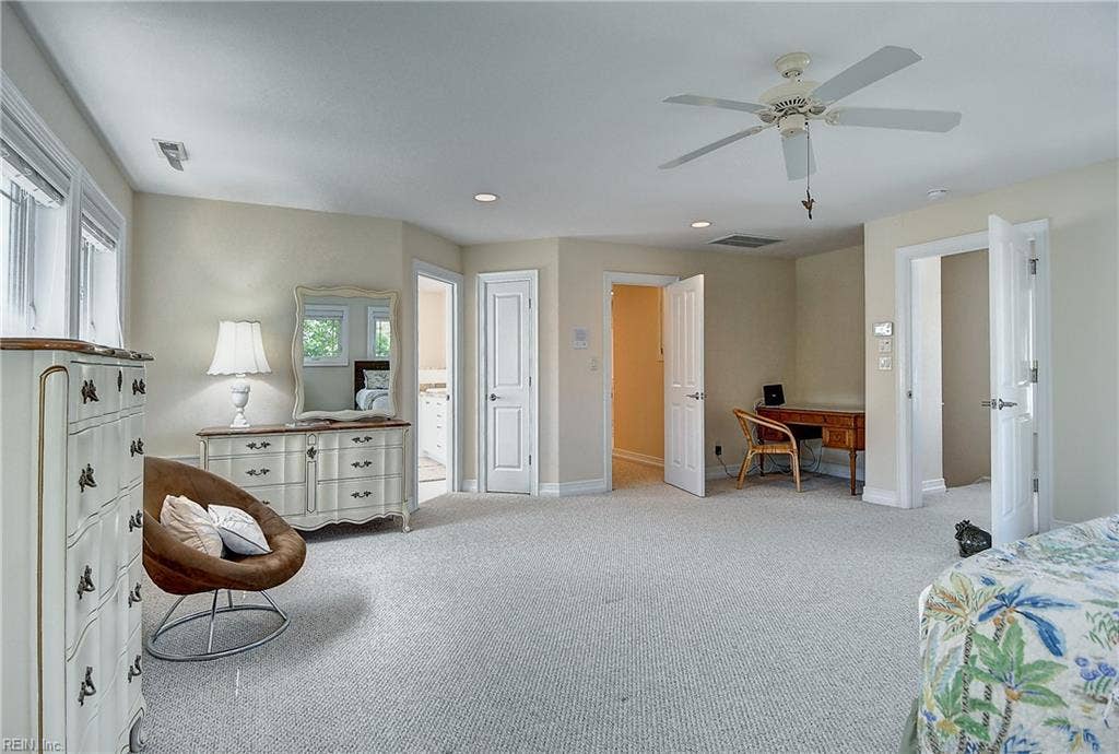 5512 Holly Road, North End, Virginia Beach, VA 23451 5512 Holly Road, North End, Virginia Beach, VA 23451
