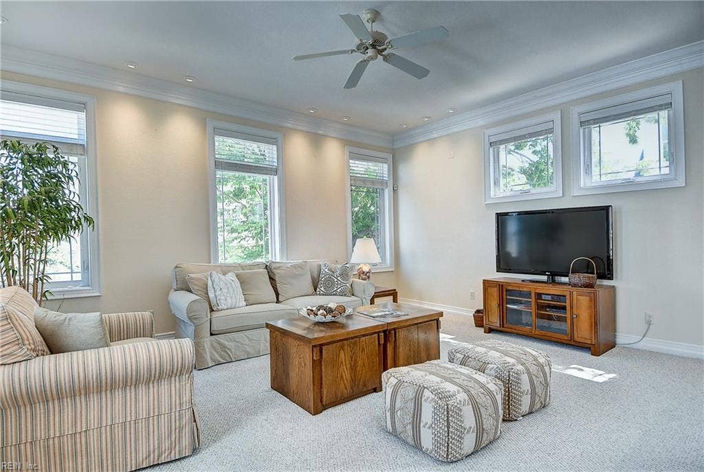 5512 Holly Road, North End, Virginia Beach, VA 23451 5512 Holly Road, North End, Virginia Beach, VA 23451