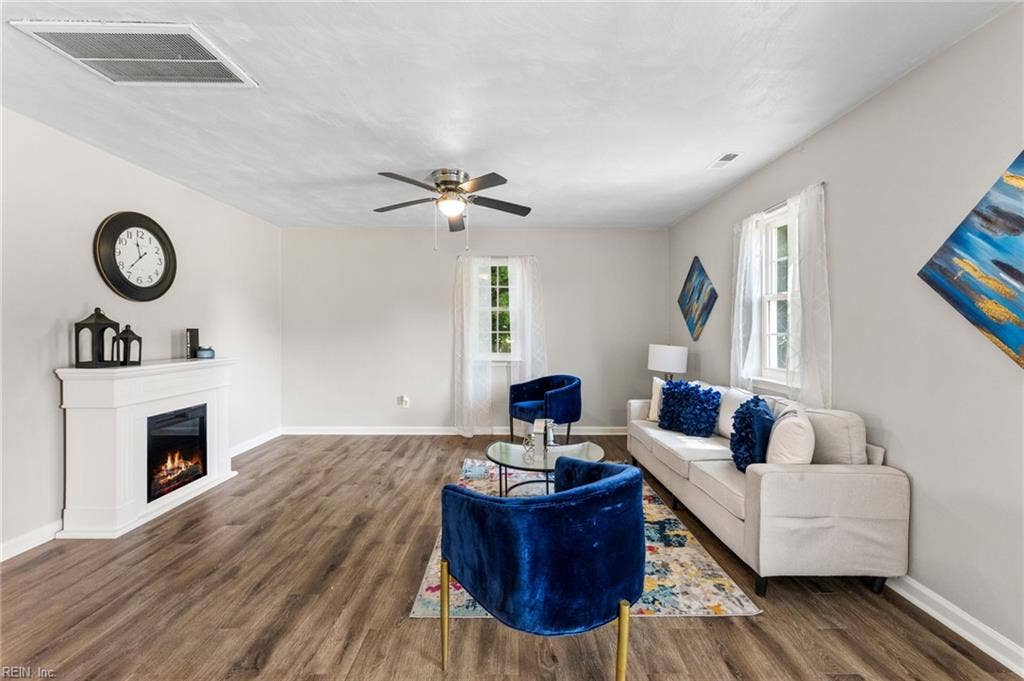 1315 Spratley Street, Park View, Portsmouth, VA 23704 1315 Spratley Street, Park View, Portsmouth, VA 23704