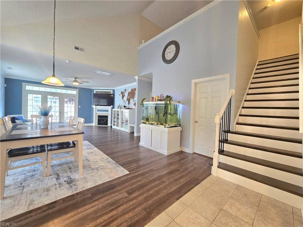 Beautiful Vaulted Ceilings and Grand Stair Case