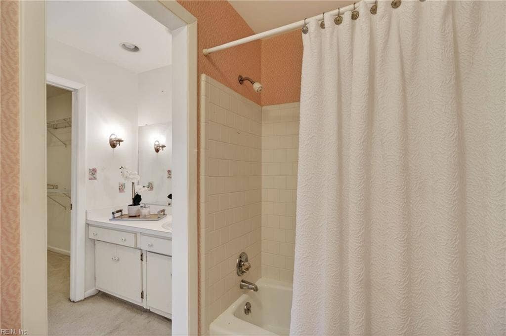 Primary Bedroom Bath