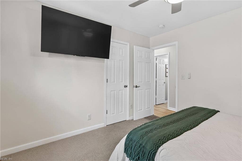 20 Sanlun Lakes Drive, Hampton, VA 23666 20 Sanlun Lakes Drive, Hampton, VA 23666