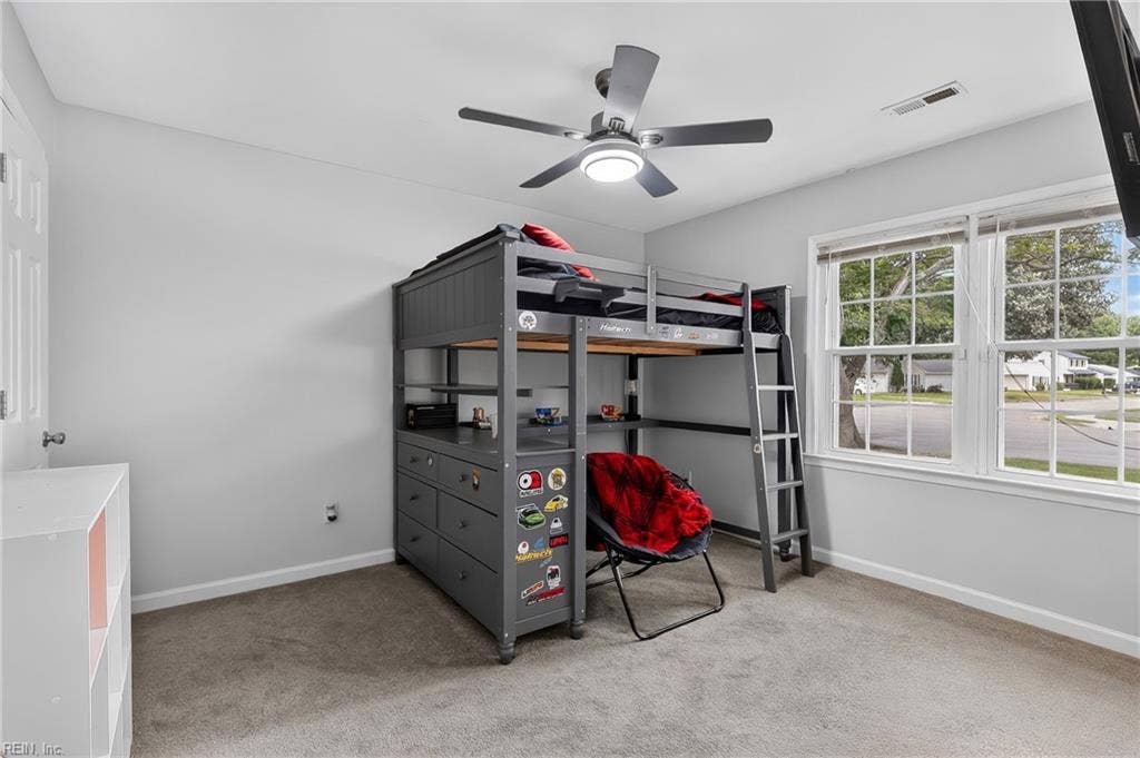 20 Sanlun Lakes Drive, Hampton, VA 23666 20 Sanlun Lakes Drive, Hampton, VA 23666