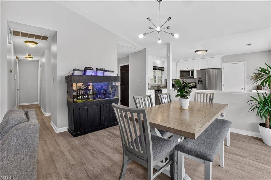 20 Sanlun Lakes Drive, Hampton, VA 23666 20 Sanlun Lakes Drive, Hampton, VA 23666