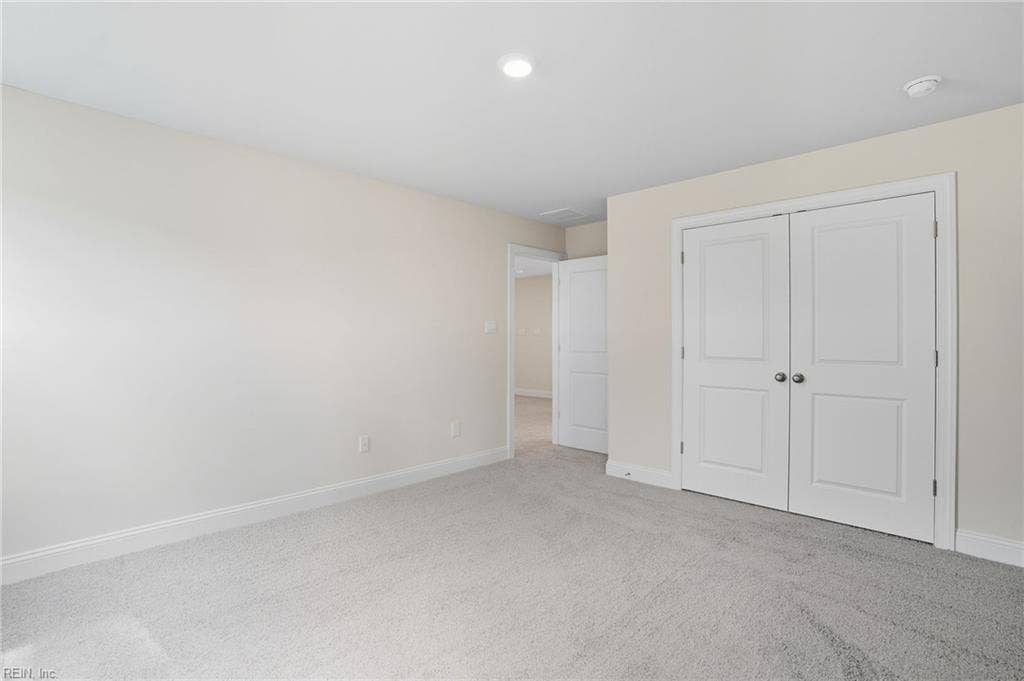 984 Intracoastal Way, Chesapeake, VA 23322 984 Intracoastal Way, Chesapeake, VA 23322