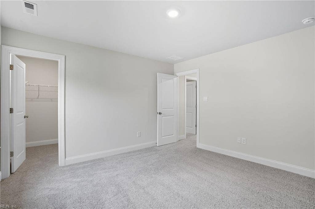 984 Intracoastal Way, Chesapeake, VA 23322 984 Intracoastal Way, Chesapeake, VA 23322