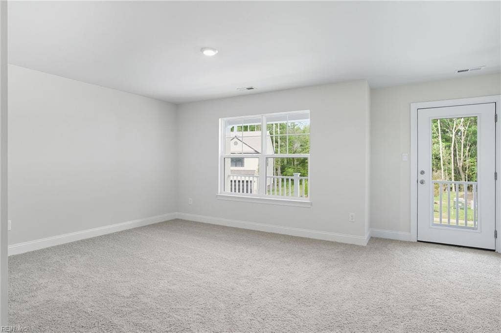 984 Intracoastal Way, Chesapeake, VA 23322 984 Intracoastal Way, Chesapeake, VA 23322