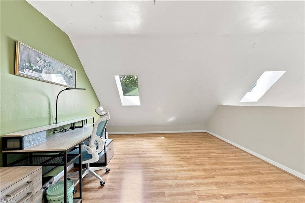 1517 Newport Circle, Virginia Beach, VA 23453 Loft space/home office/flex room