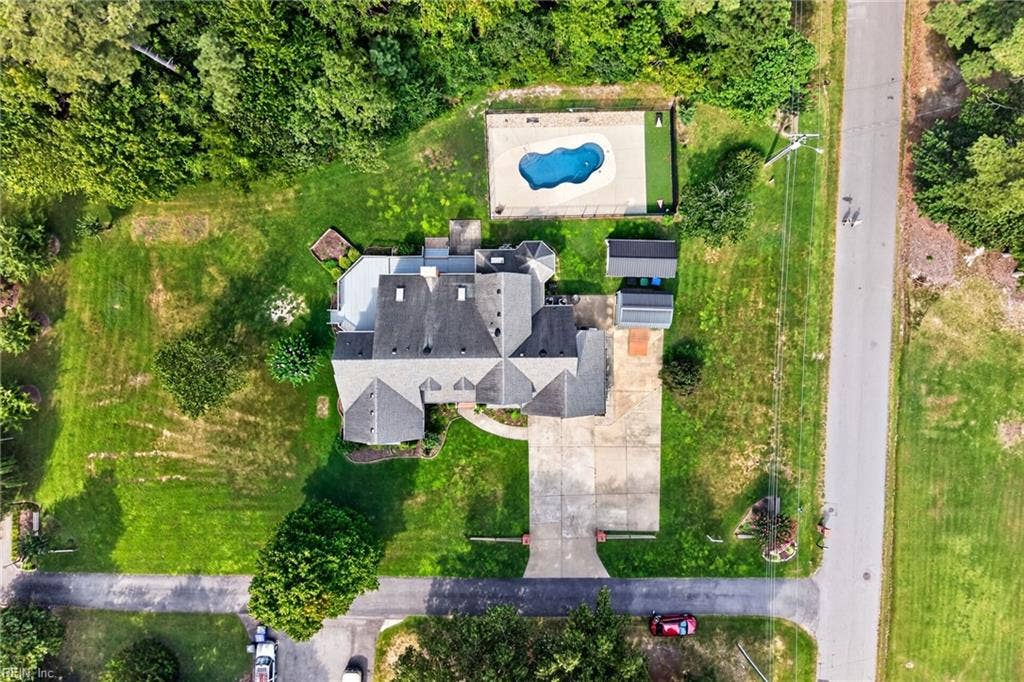 9327 Rivershore Drive, Suffolk, VA 23433 9327 Rivershore Drive, Suffolk, VA 23433