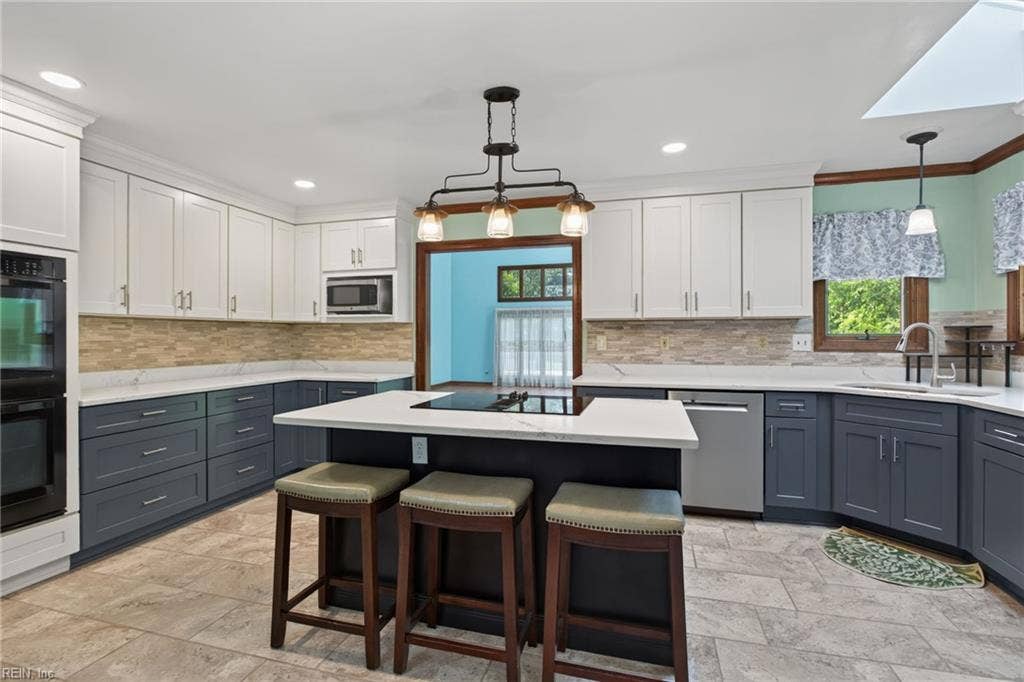 9327 Rivershore Drive, Suffolk, VA 23433 9327 Rivershore Drive, Suffolk, VA 23433
