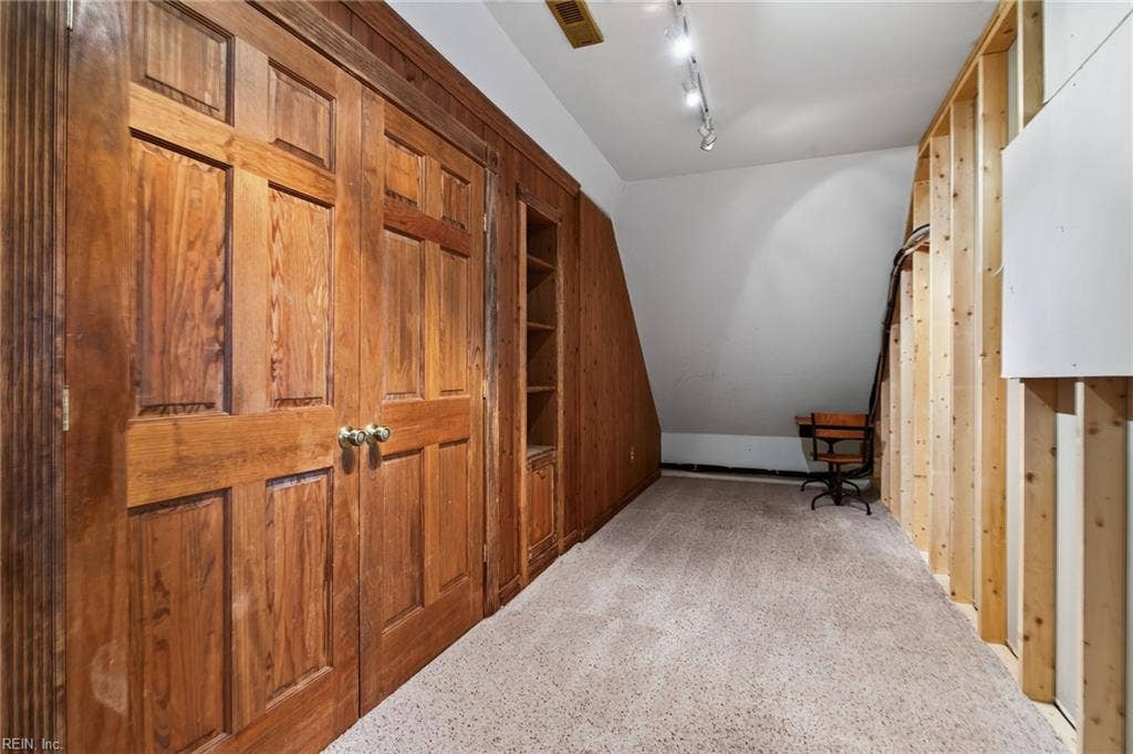 9327 Rivershore Drive, Suffolk, VA 23433 9327 Rivershore Drive, Suffolk, VA 23433