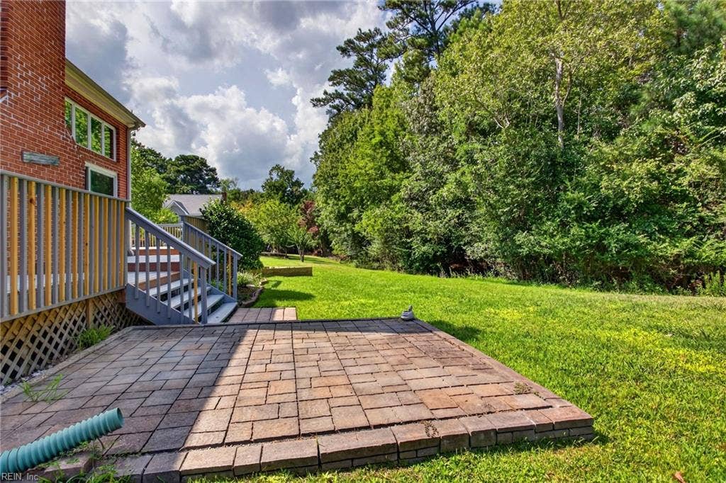 9327 Rivershore Drive, Suffolk, VA 23433 9327 Rivershore Drive, Suffolk, VA 23433