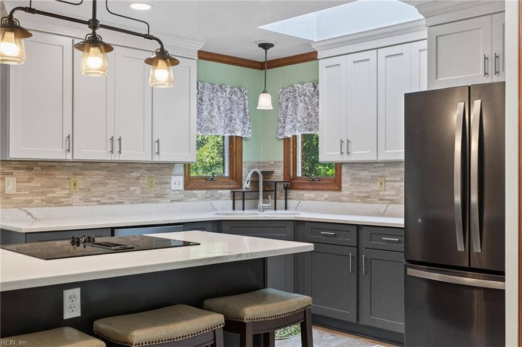 9327 Rivershore Drive, Suffolk, VA 23433 9327 Rivershore Drive, Suffolk, VA 23433