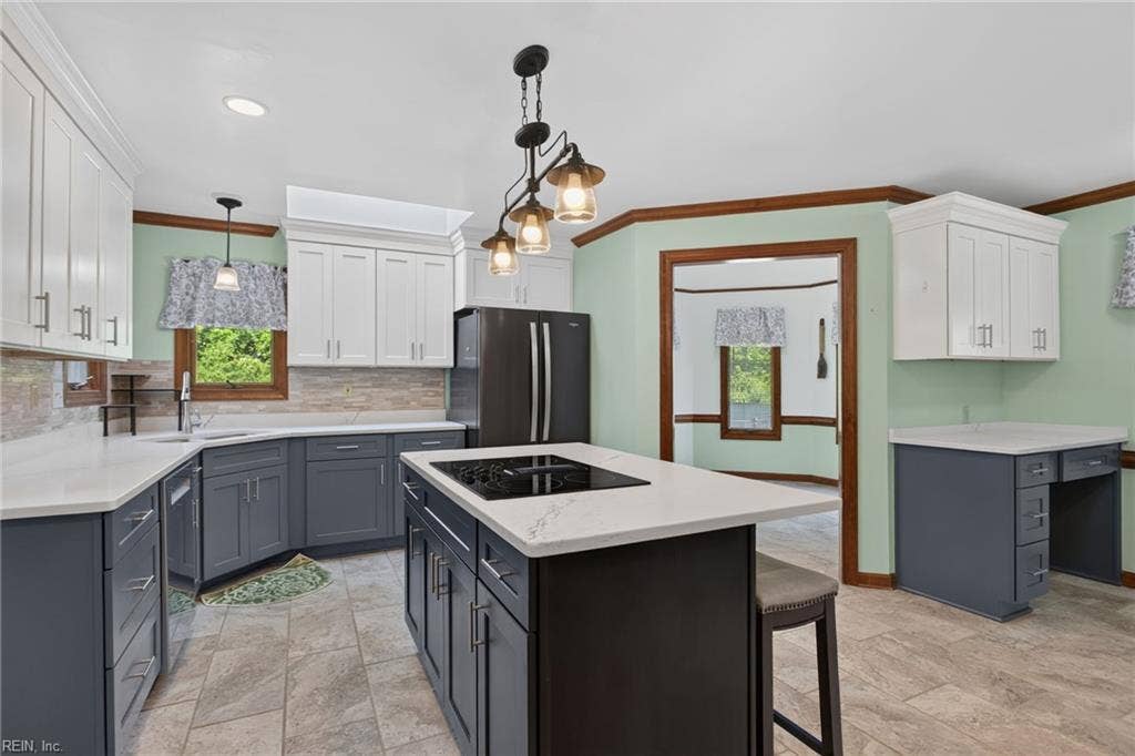9327 Rivershore Drive, Suffolk, VA 23433 9327 Rivershore Drive, Suffolk, VA 23433