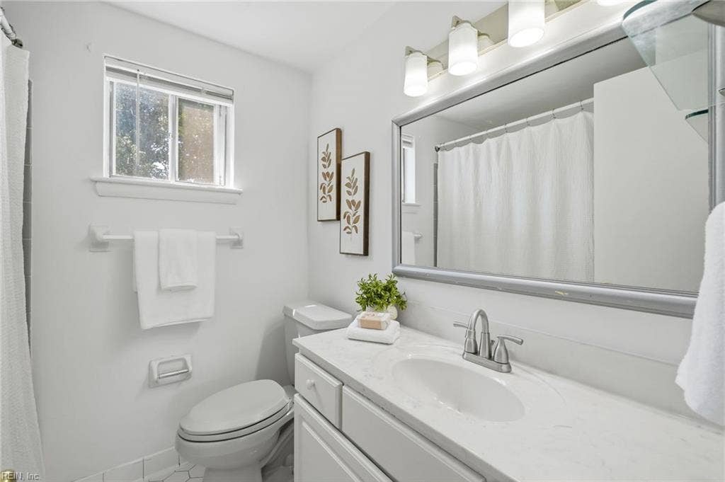 556 Caren Drive, Virginia Beach, VA 23452