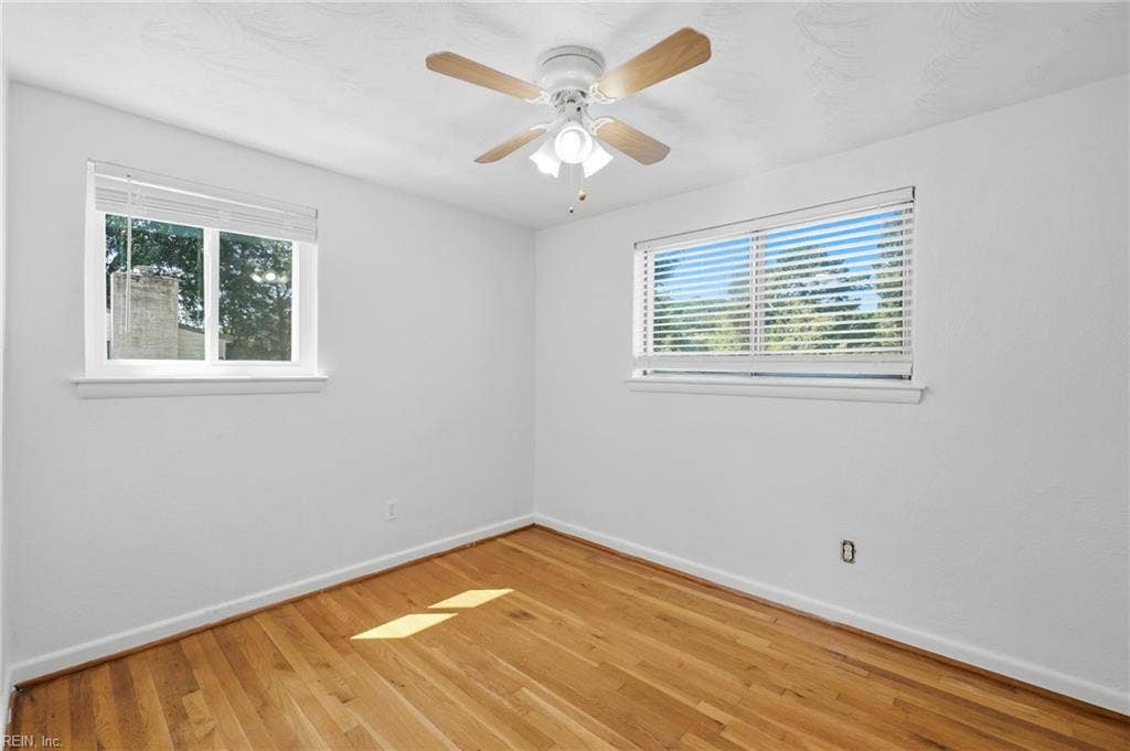 556 Caren Drive, Virginia Beach, VA 23452