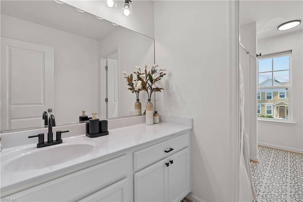 111 Brookside Lane, Suffolk, VA 23434 111 Brookside Lane, Suffolk, VA 23434