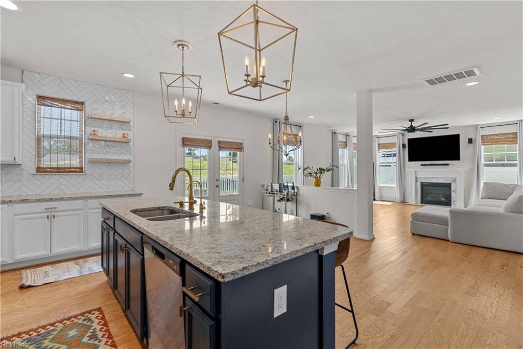 111 Brookside Lane, Suffolk, VA 23434 111 Brookside Lane, Suffolk, VA 23434