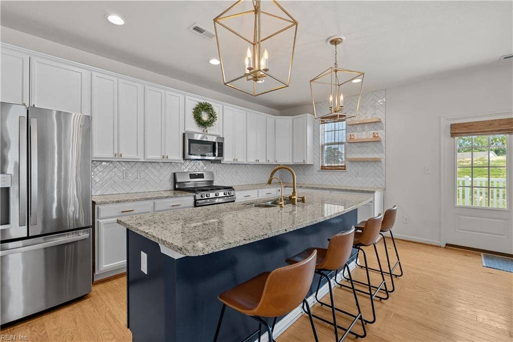 111 Brookside Lane, Suffolk, VA 23434 111 Brookside Lane, Suffolk, VA 23434