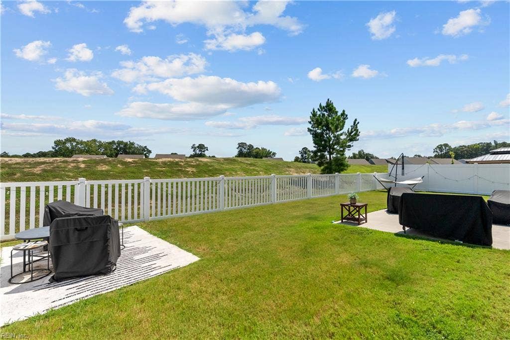 111 Brookside Lane, Suffolk, VA 23434 111 Brookside Lane, Suffolk, VA 23434