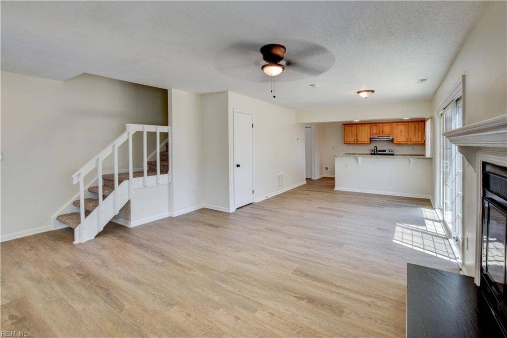 604 Oleander Circle, Kempsville, Virginia Beach, VA 23464 604 Oleander Circle, Kempsville, Virginia Beach, VA 23464
