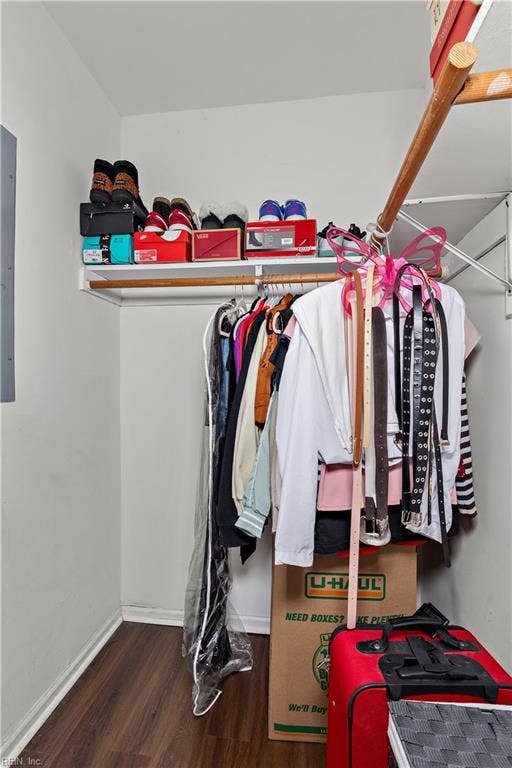 Walk in closet