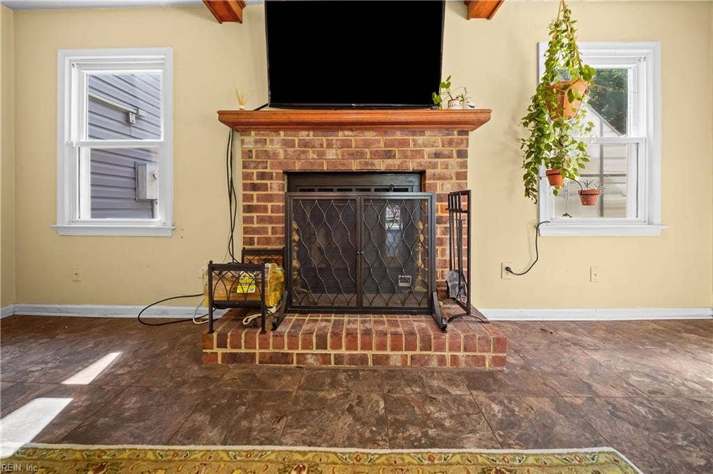 1489 Round Hill Drive, Virginia Beach, VA 23456
